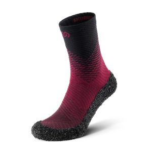 Skinners_COMPRESSION_Carmine_01_Front